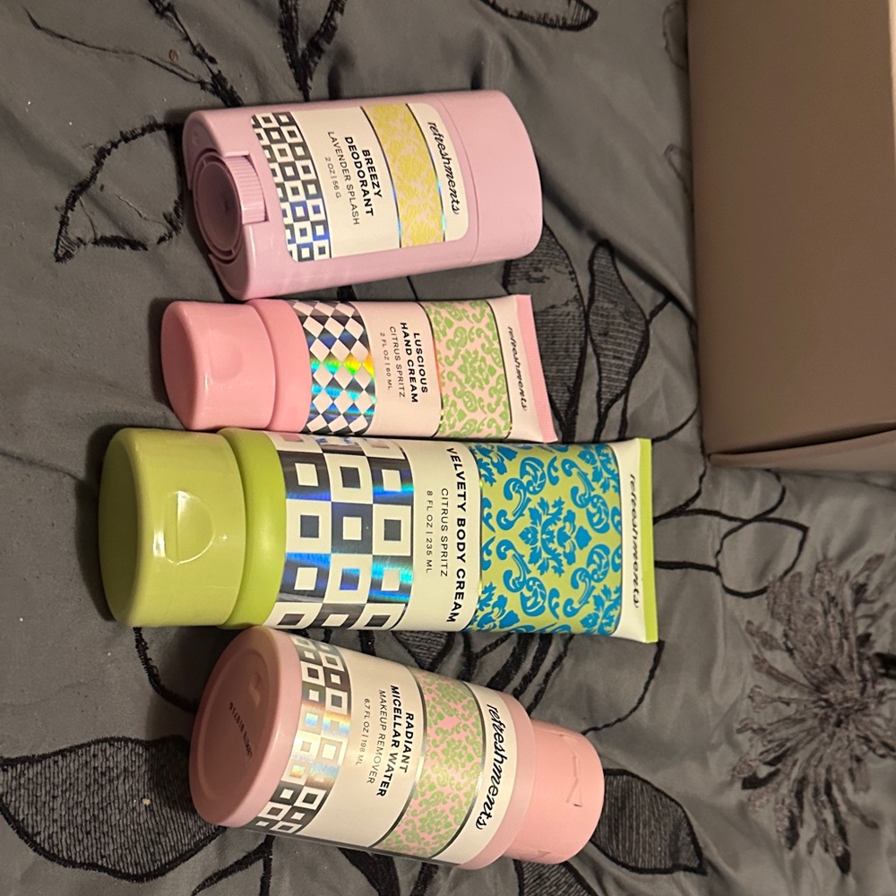 Refreshments Skincare Set